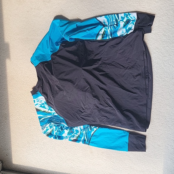 Amazon Rashguard with Bikini Tie Bottom 2XL - Picture 3 of 4